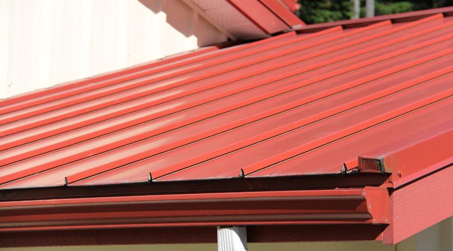 Professional gutter cleaning services in Hopedale, IL